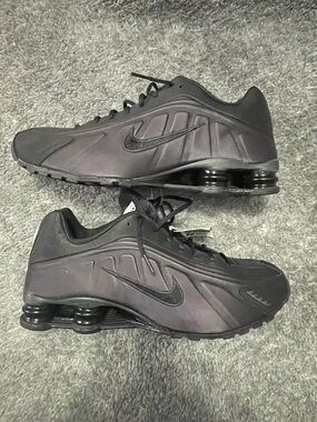 Nike Men's Black Athletic Shox Running Sneakers - Black Cave Purple colorway